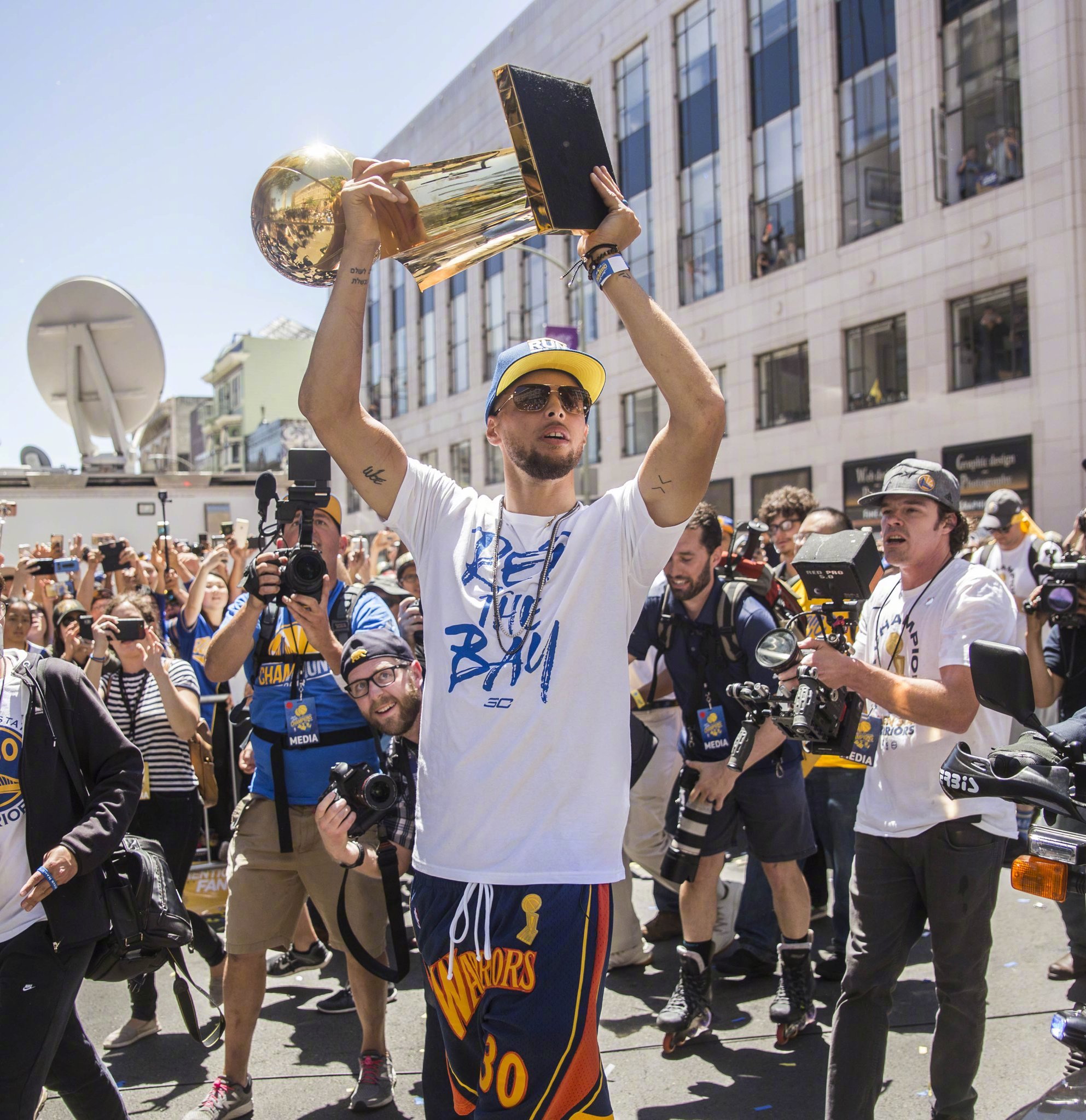 开国内足球 开国内足球