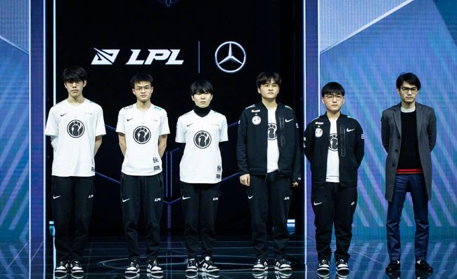 的爆发相辅 的爆发相辅