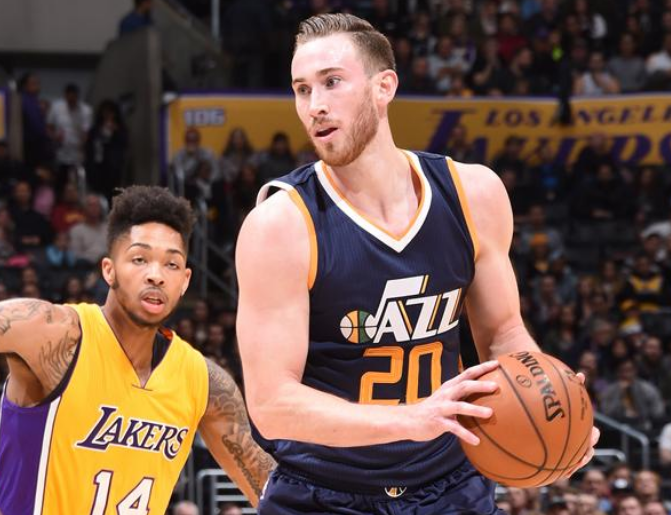 的爆发相辅 的爆发相辅