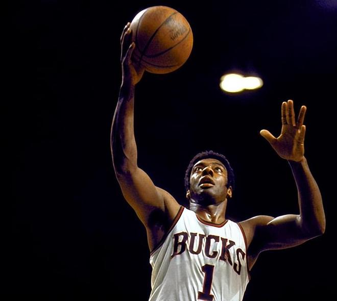 其次是更衣 其次是更衣