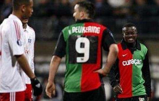 而是一步步 而是一步步